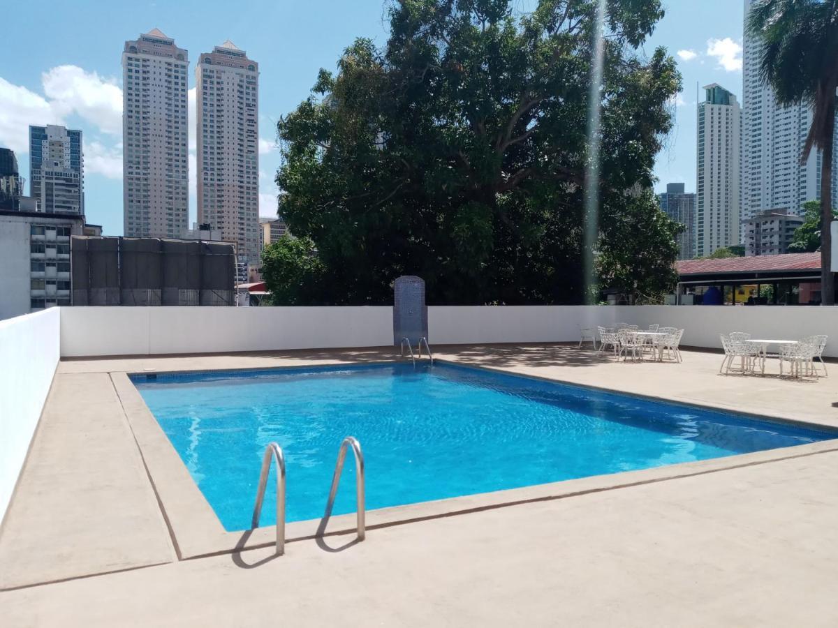 Hotel Tower House Suites Ciudad de Panamá Exterior foto