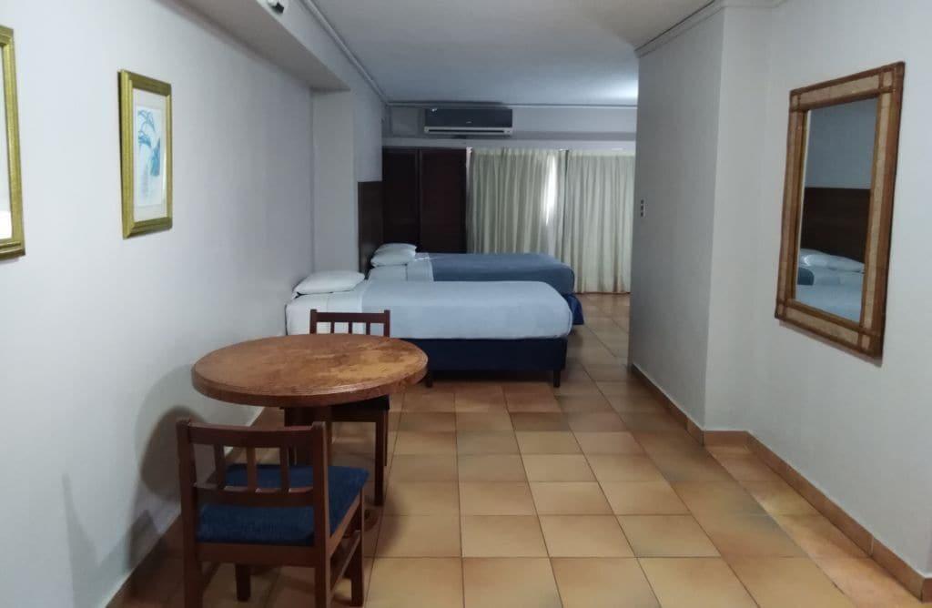 Hotel Tower House Suites Ciudad de Panamá Exterior foto